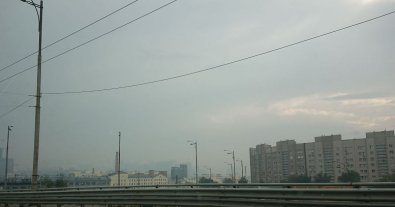 Фото – Київ накрило сильним смогом від пожеж в області
