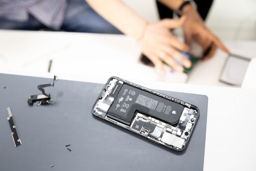 Apple and other companies have been accused of resisting repairing gadgets for profit