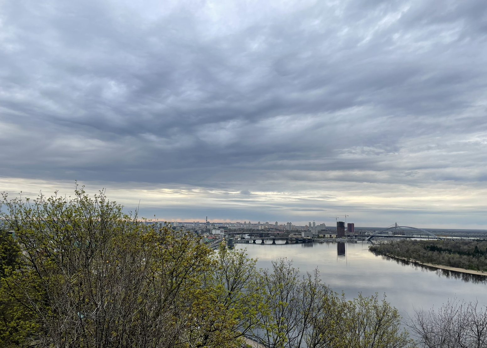 Photo – Multiple excesses of the content of poisonous substances were found in the air of Kyiv