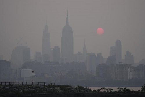 Air pollution levels are critical in New York