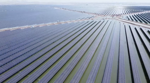 В Китае запустили крупнейшую в мире солнечную электростанцию ​​на 1000 МВт