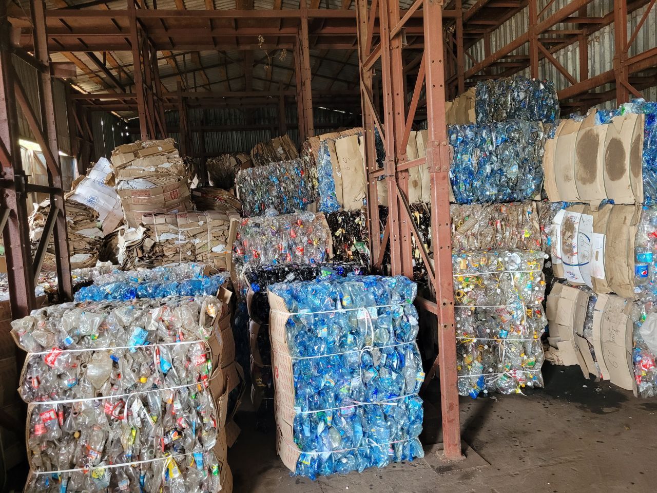 Photo – In Poltava, 30 tons of waste, collected according to principle of EPR, were sent for processing