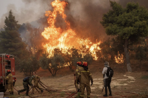 Грецию охватили катастрофические лесные пожары из-за глобального потепления
