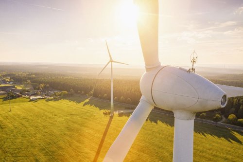ДТЕК планує добудувати перший вітровий та сонячний парк в Європі до кінця 2023 року