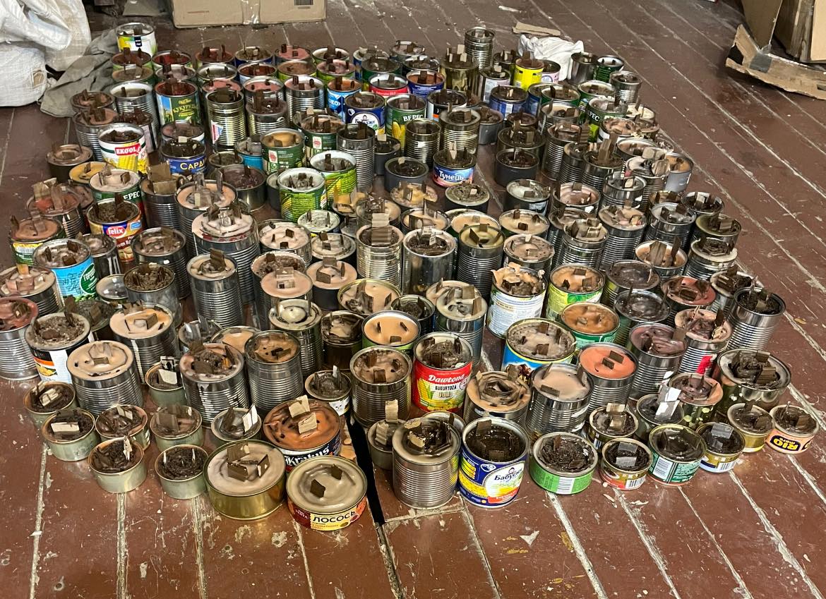 Photo – Students in Lviv start making trench candles: how to get involved