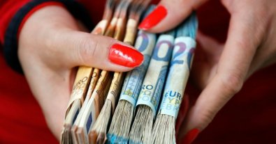Фото – СБУ викрили хабарників в офісі водних ресурсів: зловживали преміями підлеглих