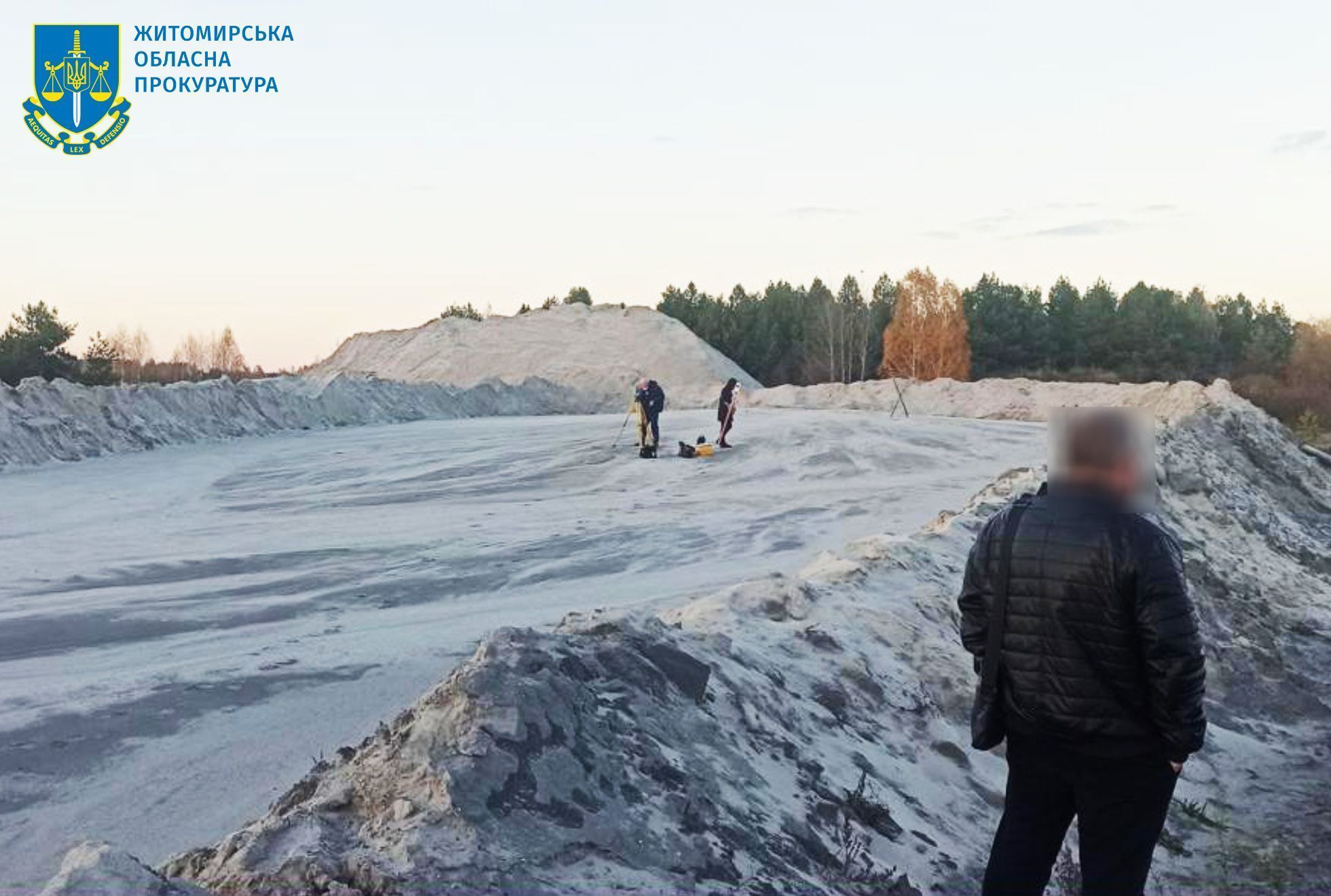 Photo – Zhytomyr region agricultural company caught on illegal sand mining worth almost UAH 5 million