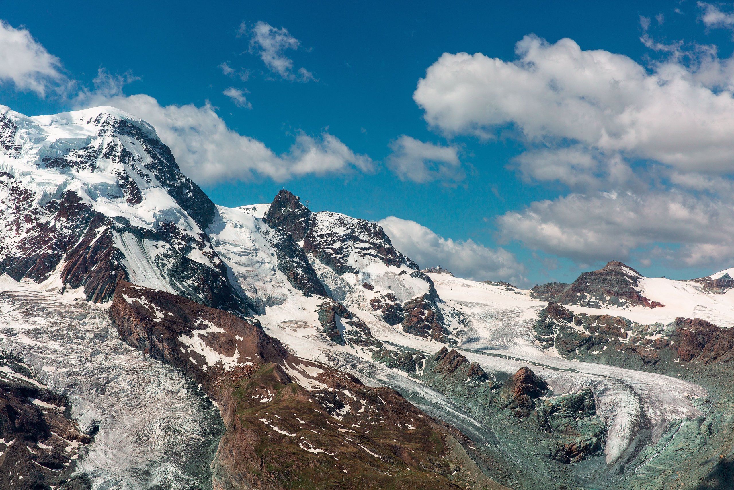 Photo – Climate change has moved the border between Italy and Switzerland
