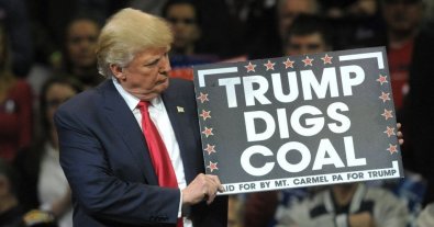 Photo – Trump decides to restore "America's great, clean coal industry"
