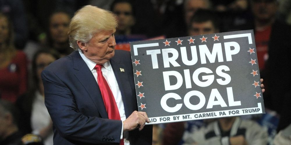 Photo – Trump decides to restore "America's great, clean coal industry"