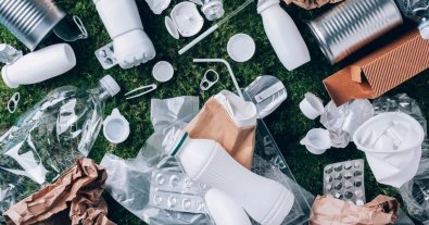 Photo – Activists call on the Environmental Committee to resume work on draft law #10066 on packaging waste
