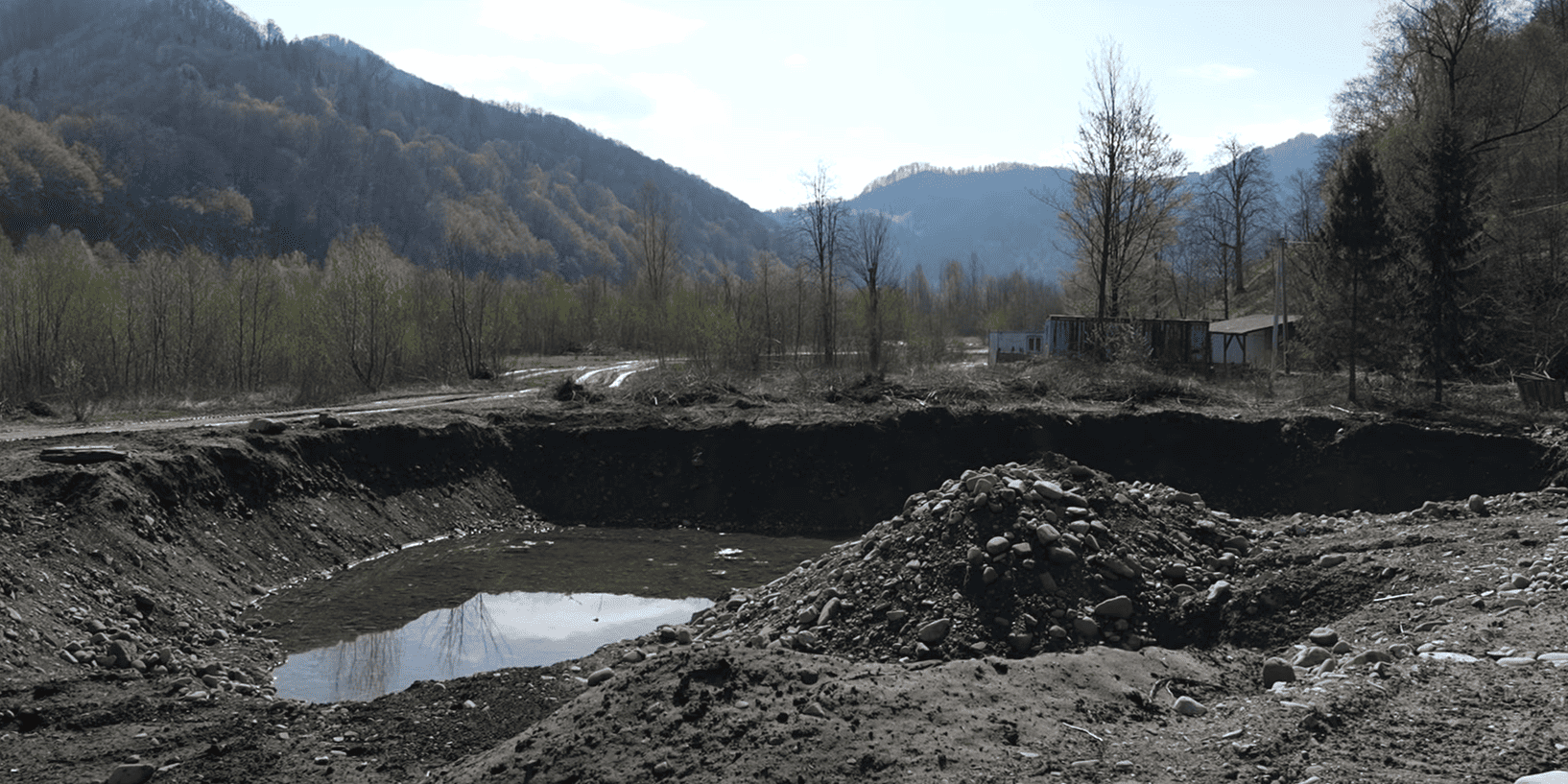 Photo – Mini-hydroelectric power plants to be build on the Cheremosh again: environmentalists are against it