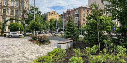 В Киеве стало больше зеленых зон: где появились новые мини-скверы