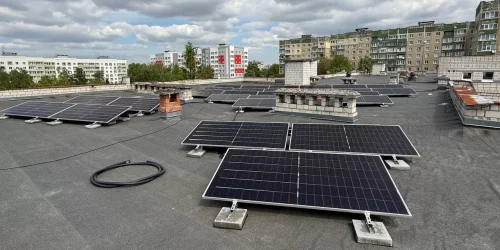 Lyceum "Oriana" in Lviv, damaged by Russian shelling, receives its own solar power plant
