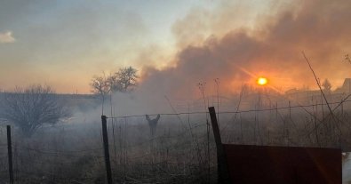 Photo – The territory of the former Kakhovka reservoir is on fire: video