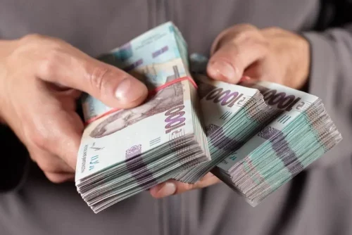 Чи дійсно у “Лісах України” видають мільйонні премії: як юристи ДП ховають правду від суспільства