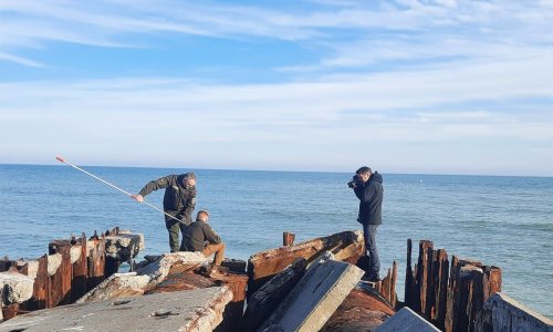 Water samples were taken from the Black Sea in Odessa after complaints from residents