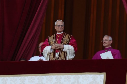 Pope criticizes climate skeptics