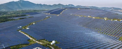 "Чистая" энергия в 2025 году впервые обошла угольную генерацию