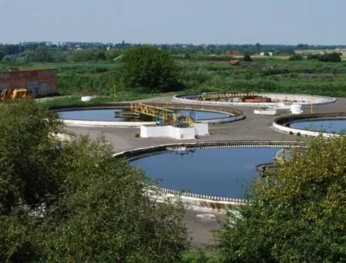 На Волині розікрали кошти ЮНІСЕФ на ремонті очисних споруд. Стоки отруюють Стир