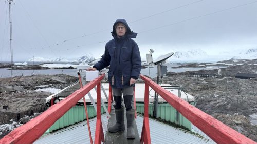 Украинские ученые в Антарктиде установили новые приборы для исследования загрязнения воздуха