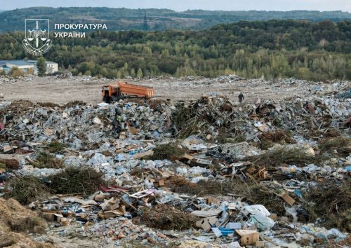 Понад мільярд збитків за засмічення Києва: справу передали до суду