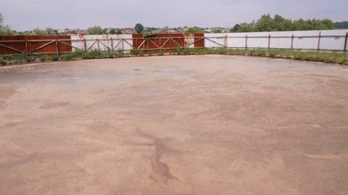 Чотири роки гнилого смороду: жителі Тлумача скаржаться на місцевий м’ясокомбінат