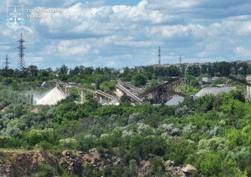 Дайджест экопреступлений недели: поборы за вырубку, гранит на миллиард, сбросы в Днепр